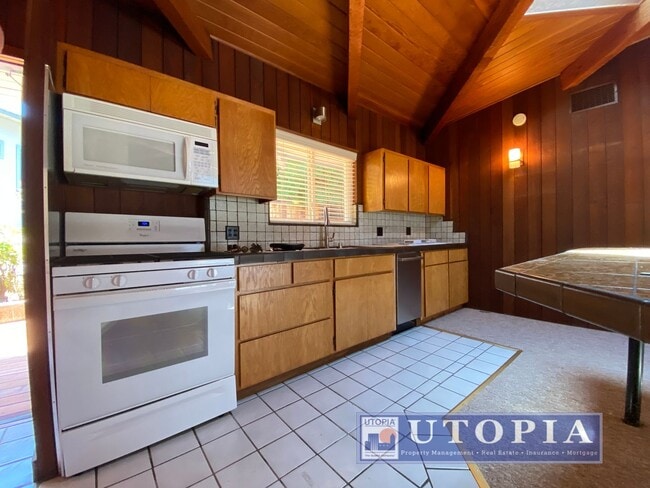 Photo - Sunny, Spacious, Home Near Sunny Cove Beach