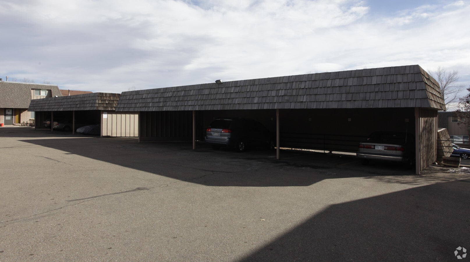 Salishan Apartments - Salishan Apartments