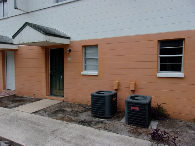 Building Photo - 1711 Dixon Blvd Unit 242 Rental