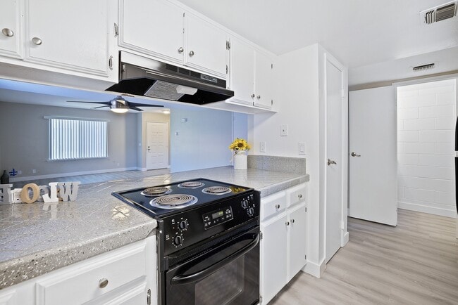 Riverwoods Apartments