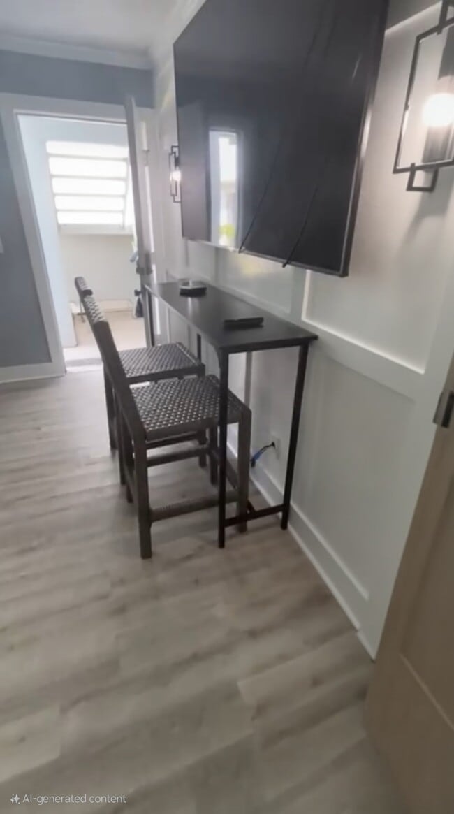 Building Photo - 4127 Dolphin Dr