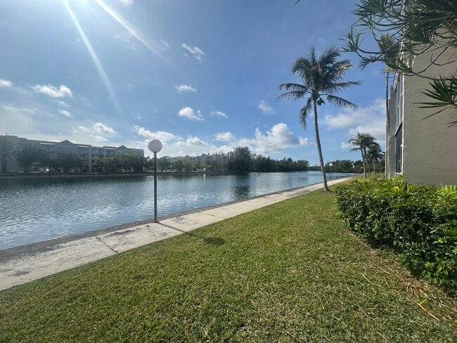Lake - 21121 SW 85th Ave Unit The Cove at Cutler Bay