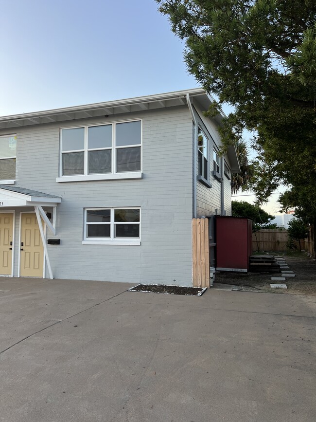 Photo - 525 Frances Ter Townhome