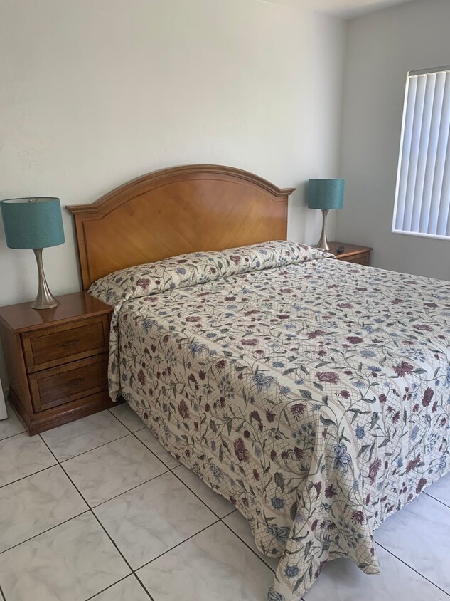Photo - 700 Orton Ave (Fort Lauderdale, FL)