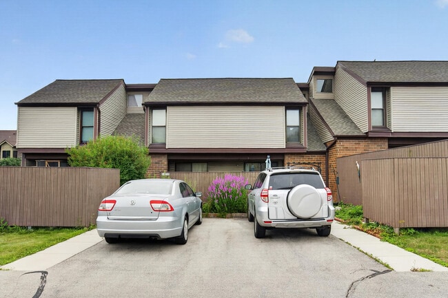 Photo - 1421 W Edgerton Ave