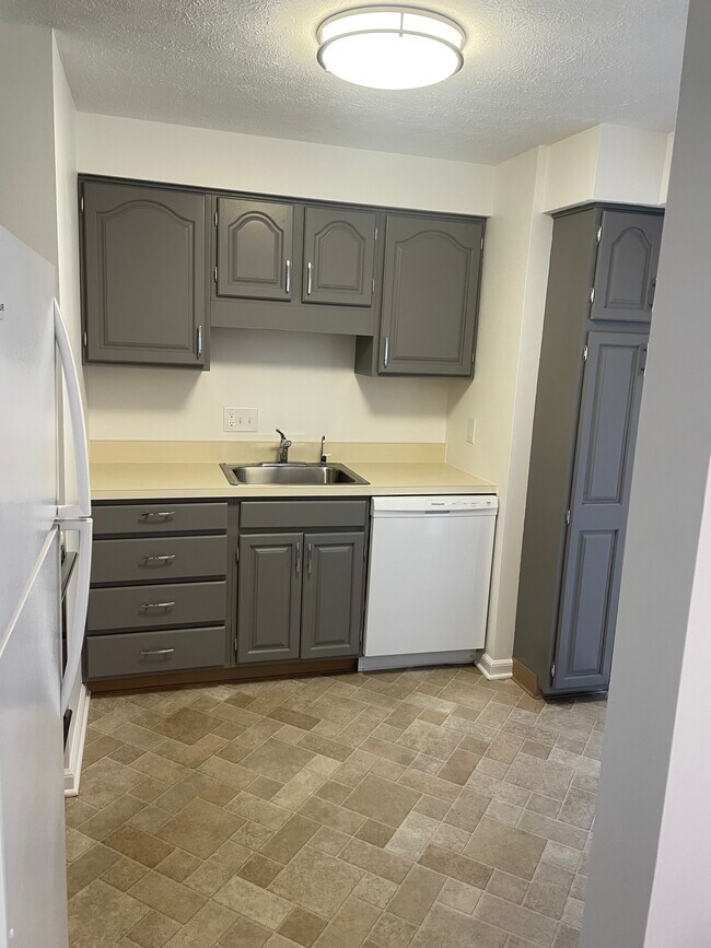 41 Bethany Dr Townhome For Rent in Pittsburgh, PA