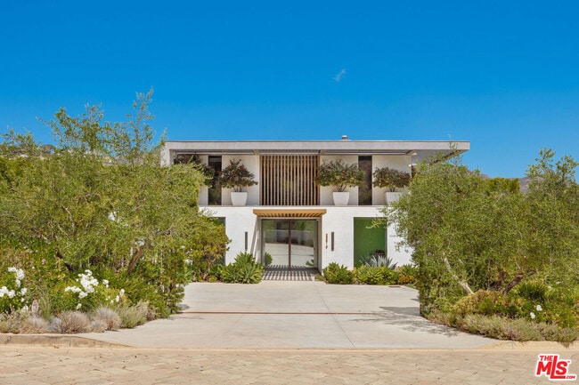 23919 Malibu Rd