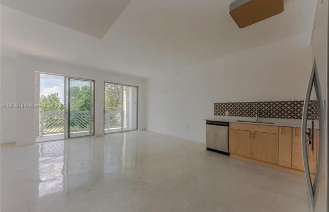 Photo - 761 NW 1st St Unit 301