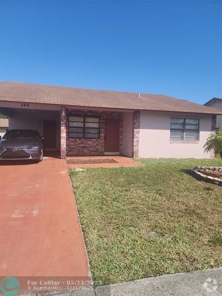 Building Photo - 244 NW 12th Ct Rental