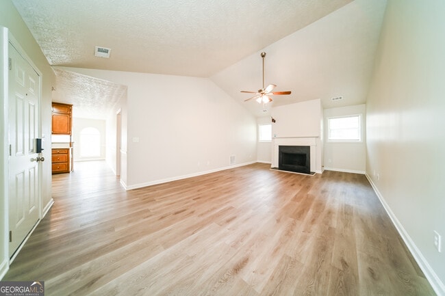 Photo - 165 Gingercake Ct