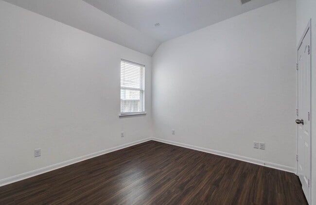 Photo - 17622 Quiet Shores Dr