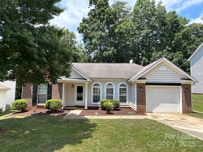 Building Photo - 7513 Grabill Dr Rental
