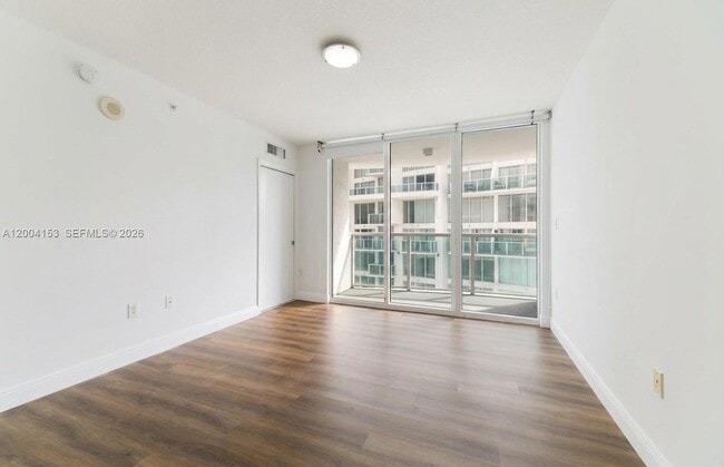 Photo - 31 SE 5th St Unit 3210