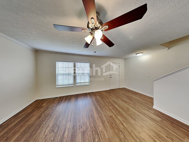 Photo - 752 Keltoncrest Dr