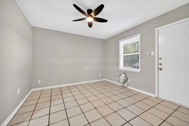 Photo - 816 S Crockett St Unidad 4