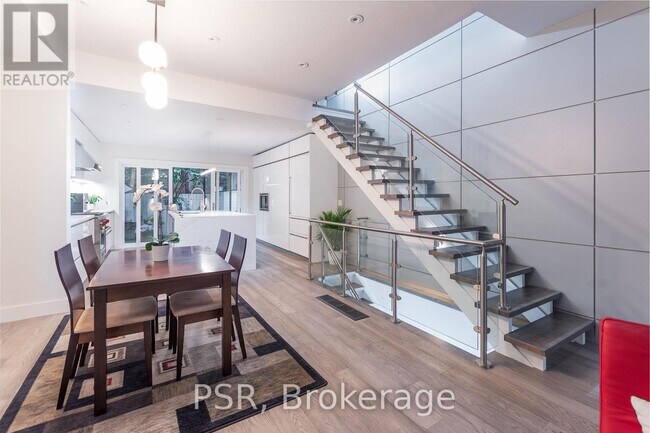 Photo - 10 Bishop St