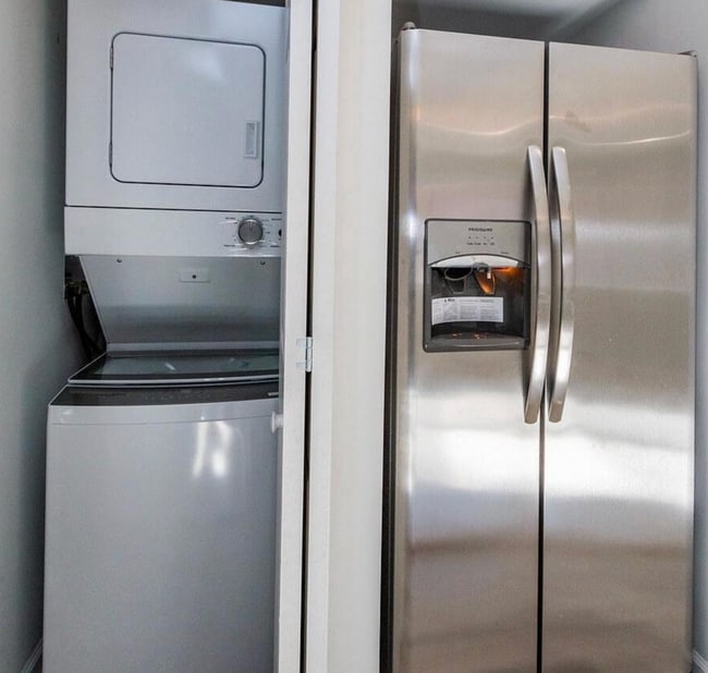 Photo - 529 16th St NE