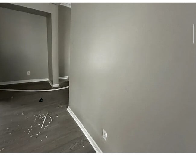 Photo - 307 W Lynde St