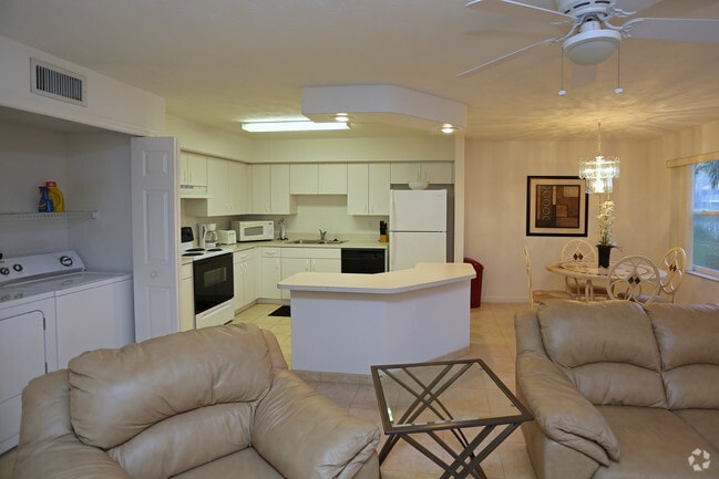 Sala de estar/cocina - St. Lucie Oaks
