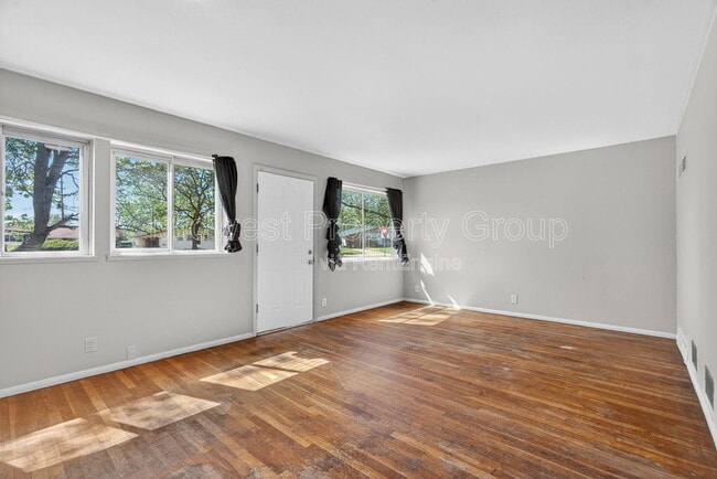 Photo - 743 Shepley Dr