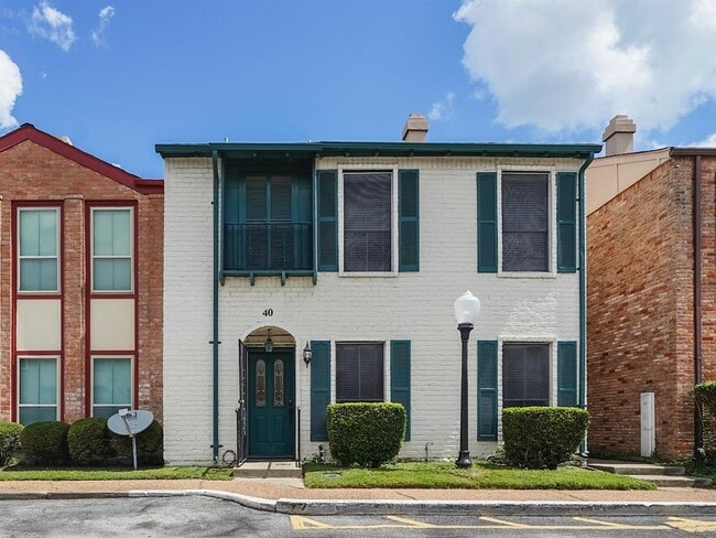 Photo - 7700 Creekbend Dr Condo Unit 40