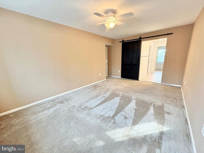 Photo - 5111 Heritage Ln