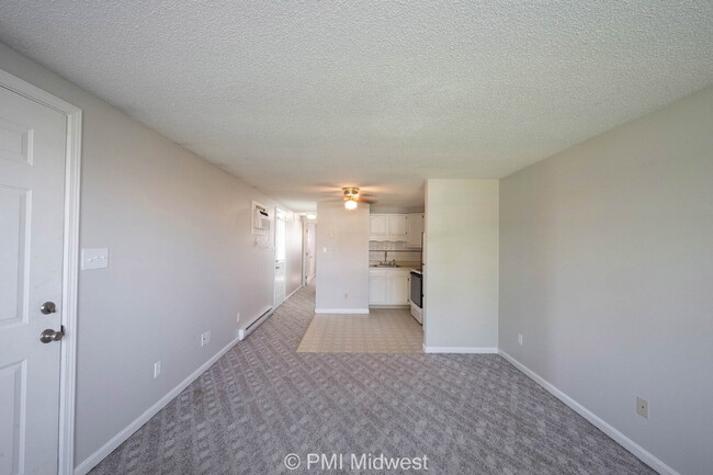 Photo - 1710 S Market St
