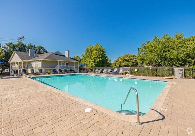 Pool Area - The Landings at Northcross Rental