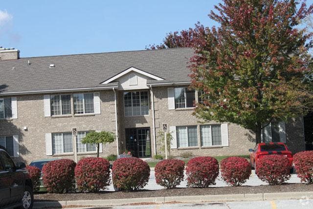 Edificio - Sugar Creek Apartments