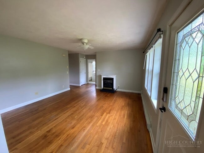 Photo - 417 Will Vannoy Rd