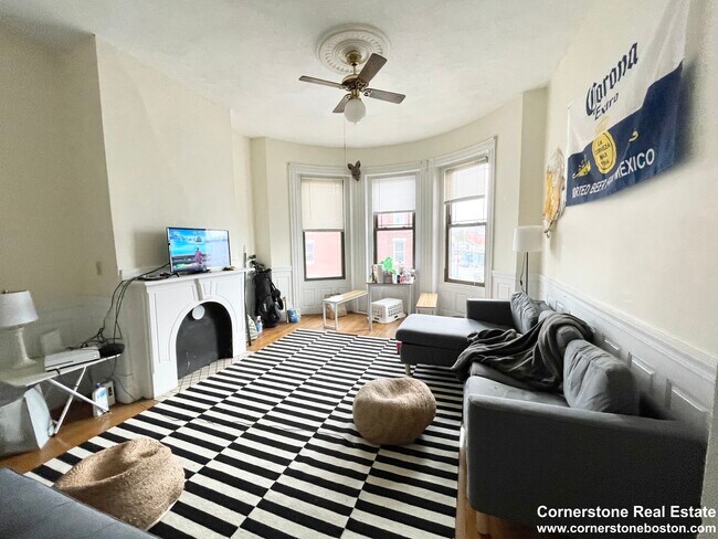 Photo - 1451 Tremont St Unidad 2R