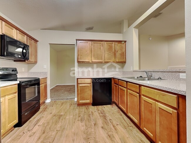 Photo - 117 Marisco Way