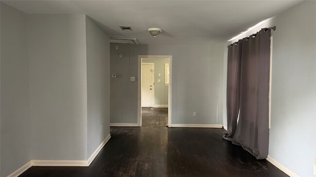 Photo - 4017 Baden St