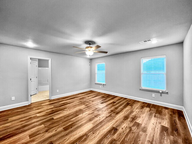 Photo - Cute open floor plan 3- bedroom, 2- bathro...