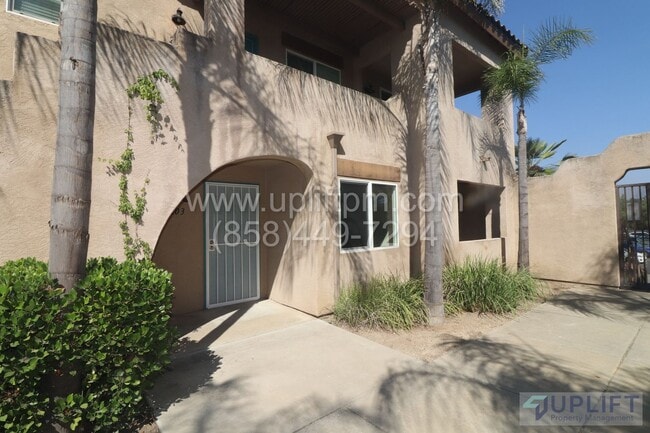 Building Photo - 2 bedroom 2 bath ground floor condo for re...