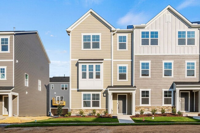 BRAND NEW TOWNHOME Available now, Depot 49... - BRAND NEW TOWNHOME Available now, Depot 49...