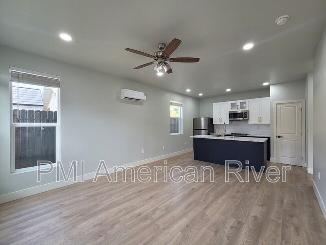 Photo - 219 Needles Way Unit B