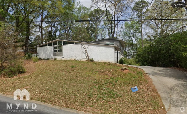 Building Photo - 1324 N Cliff Valley Way NE Rental