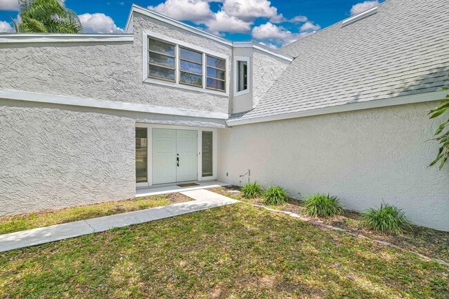 Photo - NOW AVAILABLE - 4/2 Single Family Home in San Carlos