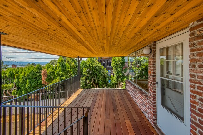 Photo - 6506 E Evergreen Blvd