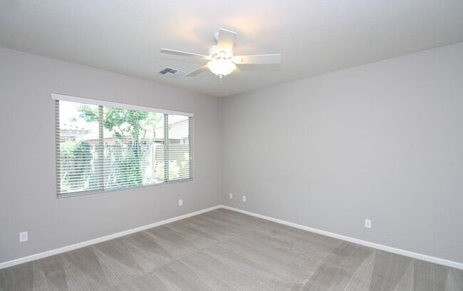 Photo - Stunning 3-bedroom, 3-bathroom home located in the heart of Peoria, AZ.