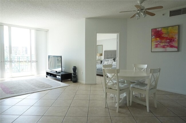 Photo - 17555 Atlantic Blvd Unit 606