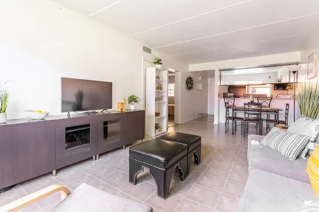 South Ridge Apartments