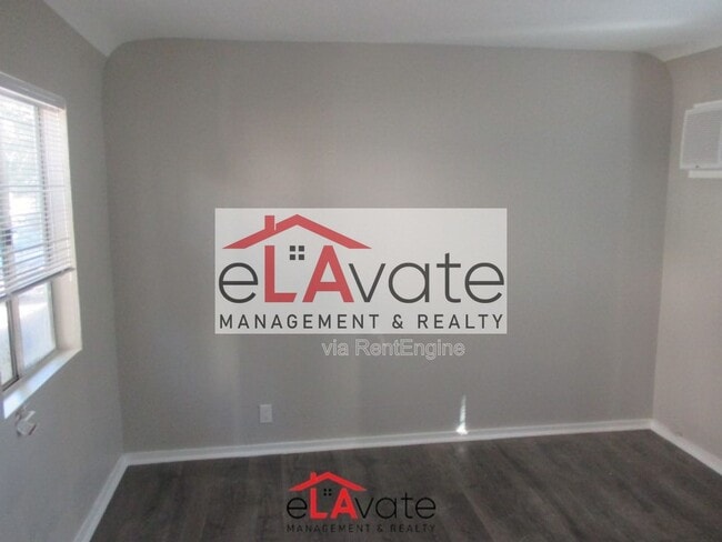 Building Photo - 10822 Ventura Blvd Unit 06