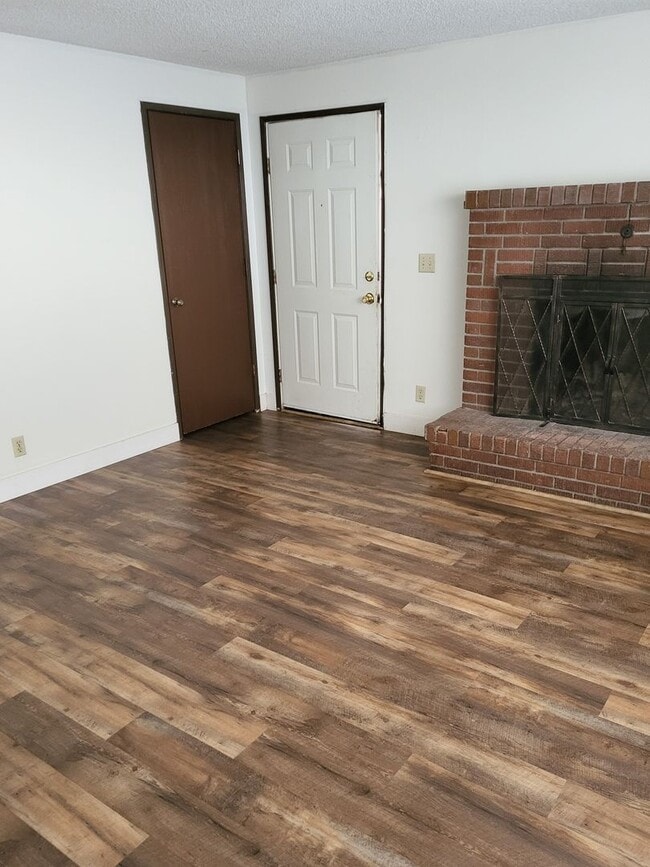 Photo - 4483-4485-4485 Campbell Dr SE Unit 4483