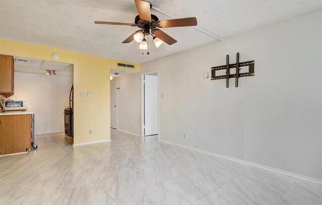 Photo - 1800 Lavaca St Unidad A-106 Rental