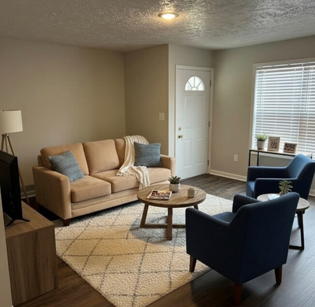 Photo - 1071 Woodland Dr