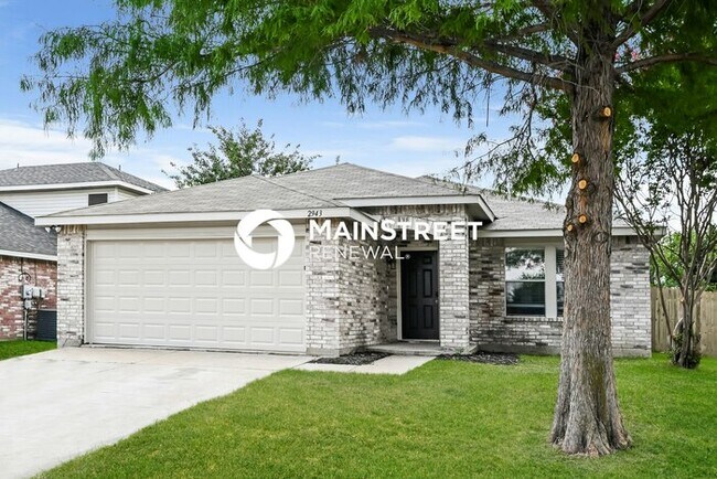 Building Photo - 3 Bedroom Pet-Friendly Home in Grand Prairie, TX with Main Street Renewal