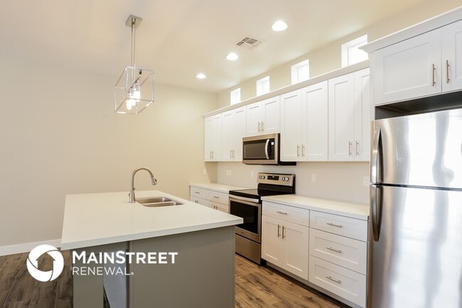 Photo - 2000 N 36th St