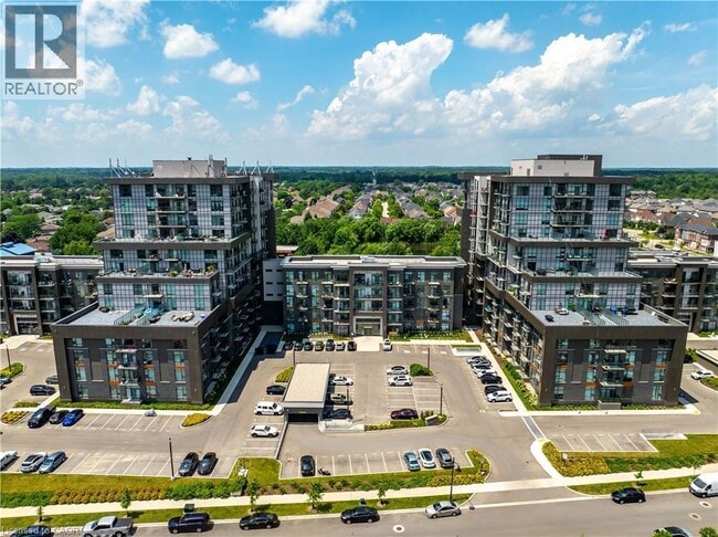Photo - 460 Dundas St E Unit 809